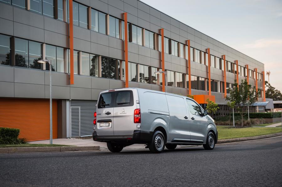  Peugeot Expert Long 2019 года  (AU) (фото 26 из 38)
